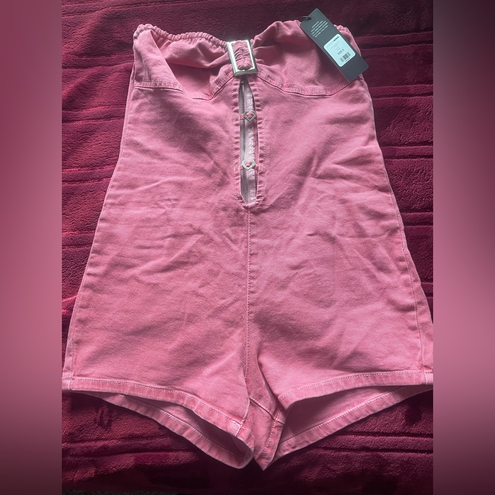Heart Romper 💓 - Picture 2 of 3